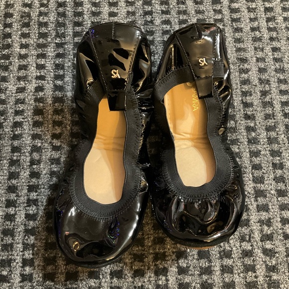 Yosi Samra women’s black faux patent foldable ballet flats 8 - Picture 3 of 6